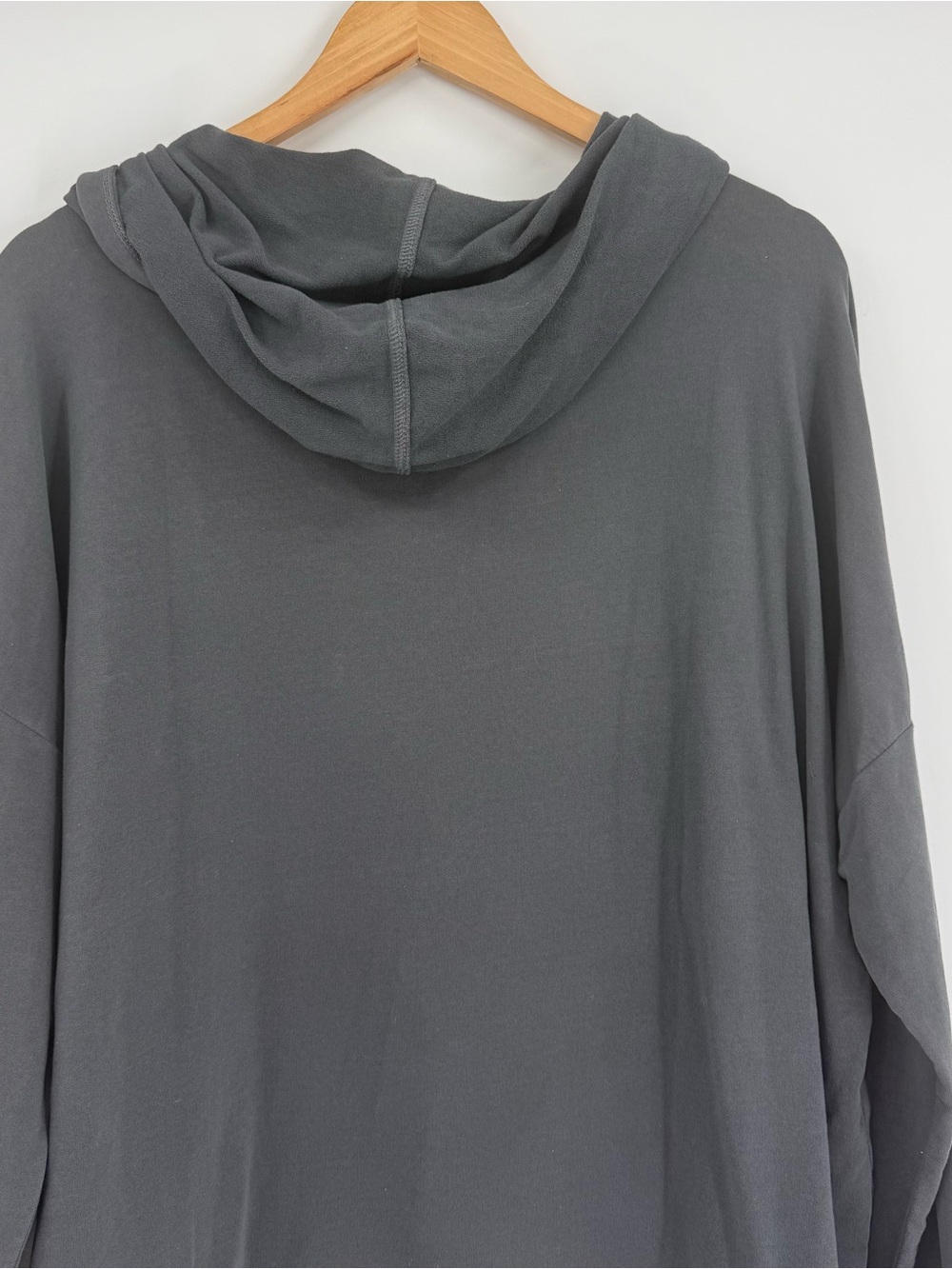 Lou & Grey NWT Womens Gray Oversized Hoodie Top Size L Long Sleeves Mid Weight - Picture 8 of 9